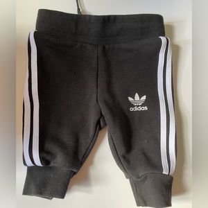 Adidas 3 months track pant